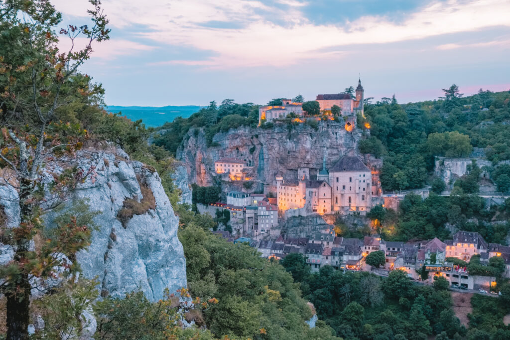 Tombee de la nuit sur Rocamadour © Lot Tourisme C. Novello