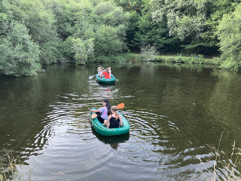 Les Renardieres vakantie Frankrijk bootje varen