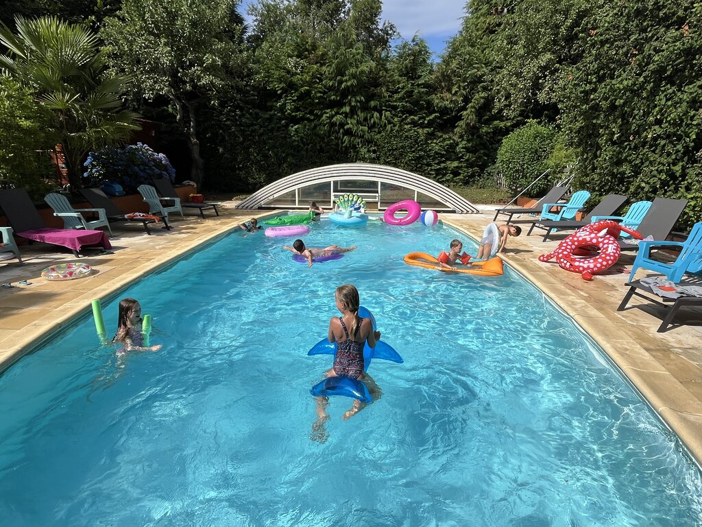 Les Renardieres vakantie Frankrijk zwembad