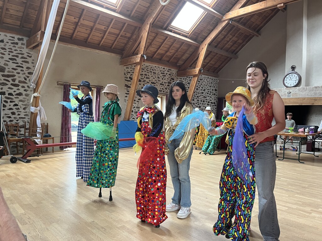 Les Renardieres vakantie Frankrijk animatie circus