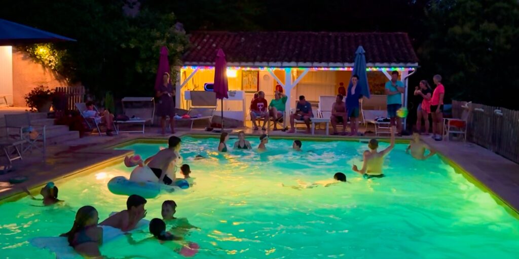 Foto bessiere discozwemmen