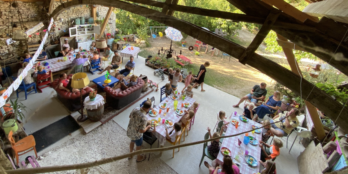Lesescaliersdelacombe familie vakantie frankrijk img2